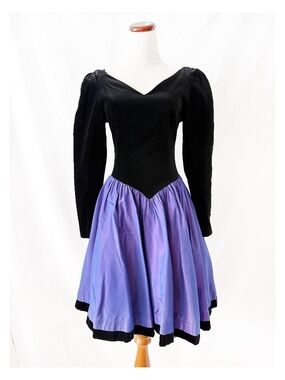 Vintage 1980s Laura Ashley Purple Taffeta & Black Velvet Party Dress Size 4